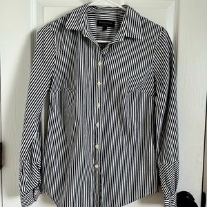 Banana Republic women’s shirt